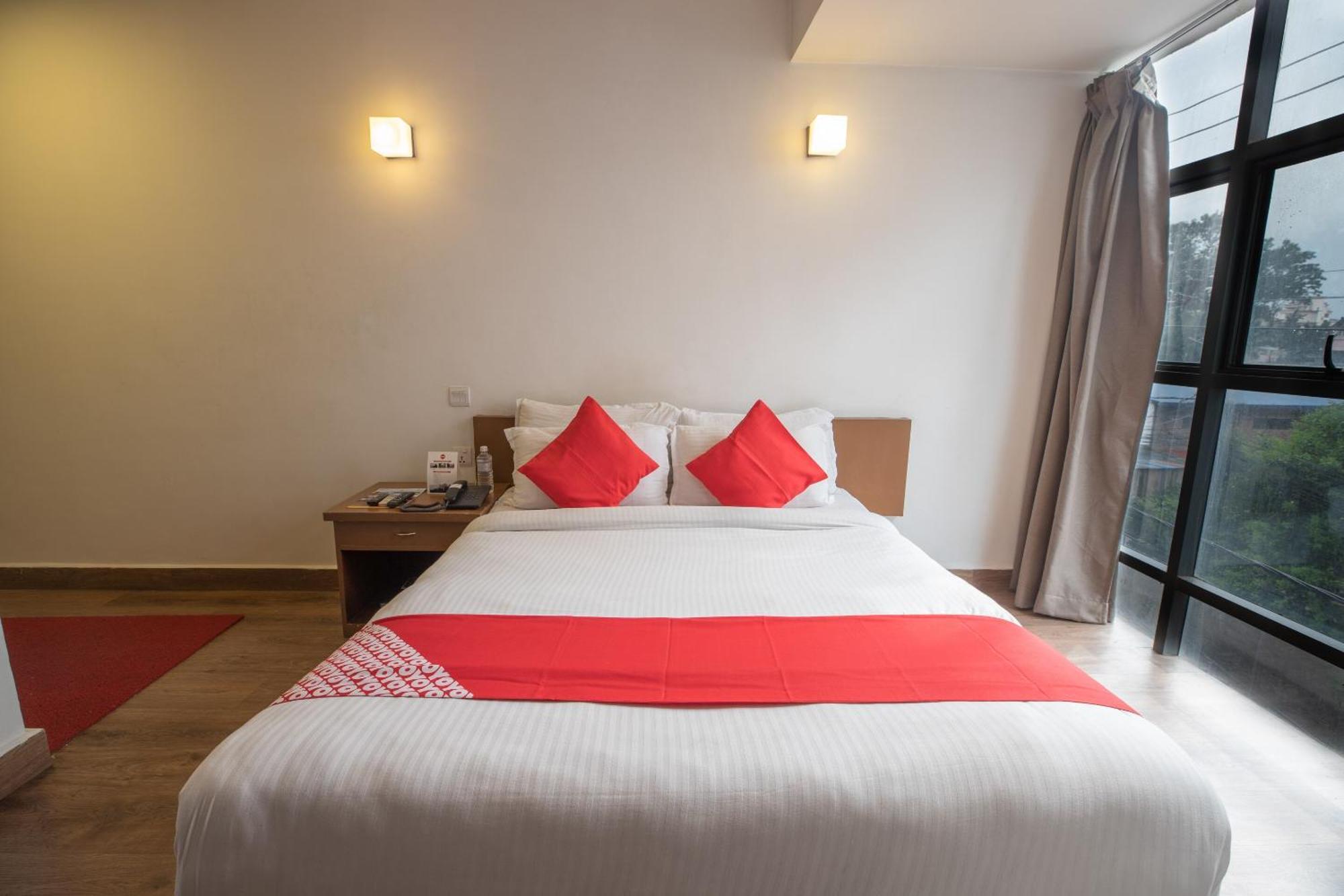 Oyo 123 Hotel Prince Plaza 加德满都 外观 照片