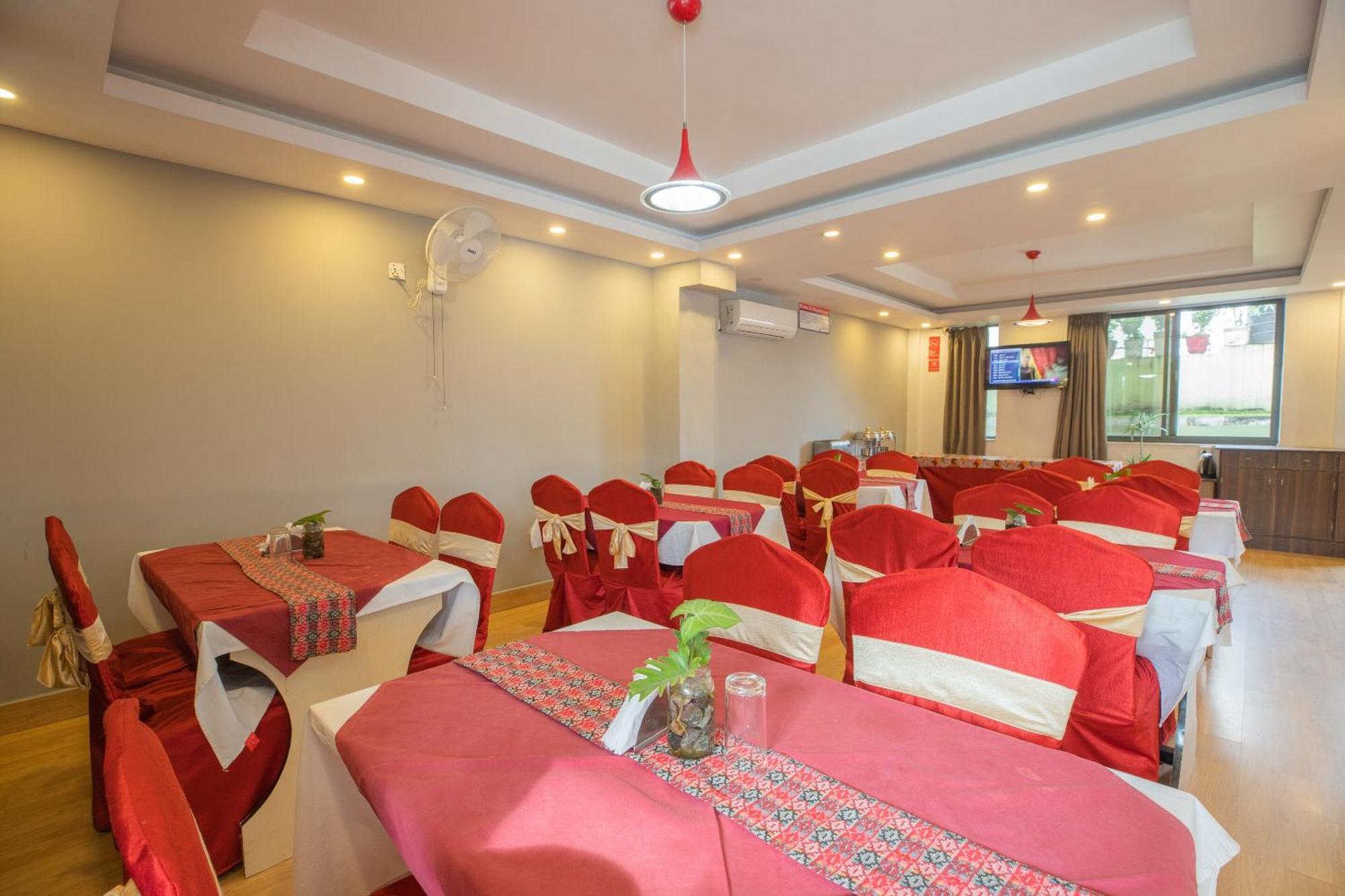 Oyo 123 Hotel Prince Plaza 加德满都 外观 照片